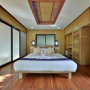 Grand Deluxe Cottage Partial Sea View
